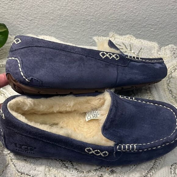 EUC UGG Ansley Slippers - Picture 4 of 11